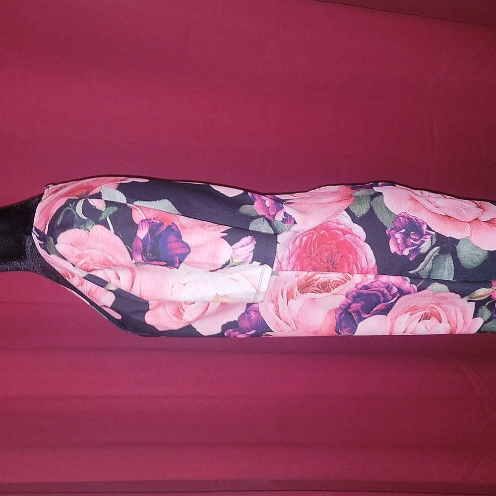 Below the knee 👗 dress - Picture 4 of 8